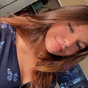 Meet your Posher, Christina